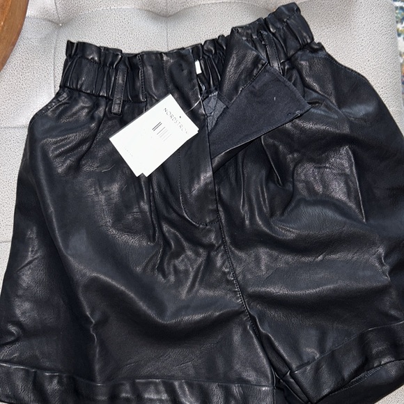 NWT Faux Leather Belted Shorts - Picture 6 of 8